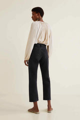 Women Sayana Straight Fit Capri Jeans