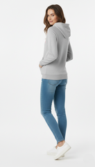 اوورریلز خواتین نے دو ٹون ہوڈی پر کڑھائی کی۔