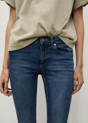 Push-up low-rise skinny jeans