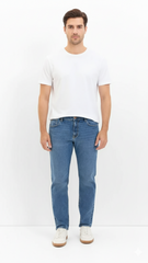 مردوں کے لیے باقاعدہ فٹ جینز