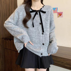 Women's Grey knit cardigan