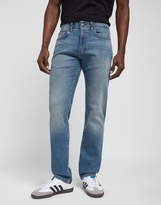 Extreme Motion MVP Slim Taper Jeans - Smgarment's