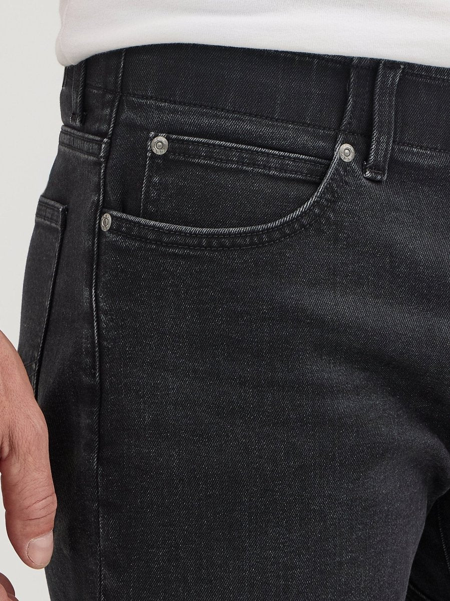 Men's Extreme Motion MVP Athletic Tapered Leg Jean - Smgarment's