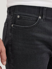 Men's Extreme Motion MVP Athletic Tapered Leg Jean - Smgarment's