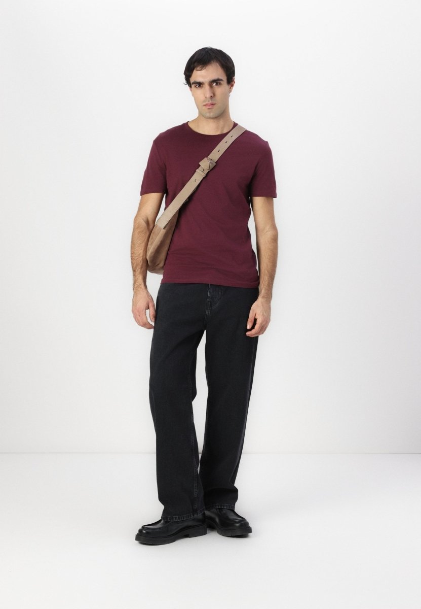 PIER ONE Classic Crew Neck Tee Deep Maroon - Smgarment's