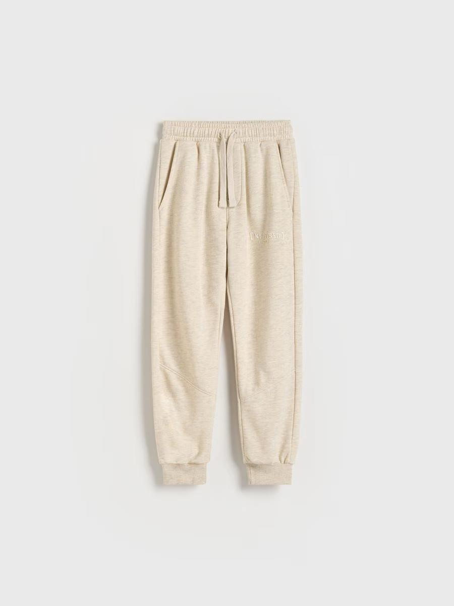 RESERVED Hoodie and trousers set made of cotton jersey. - Smgarment's