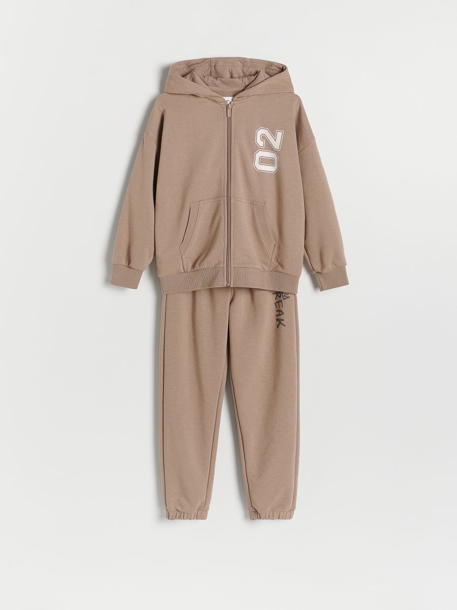 RESERVED Hoodie and trousers set made of cotton jersey. - Smgarment's