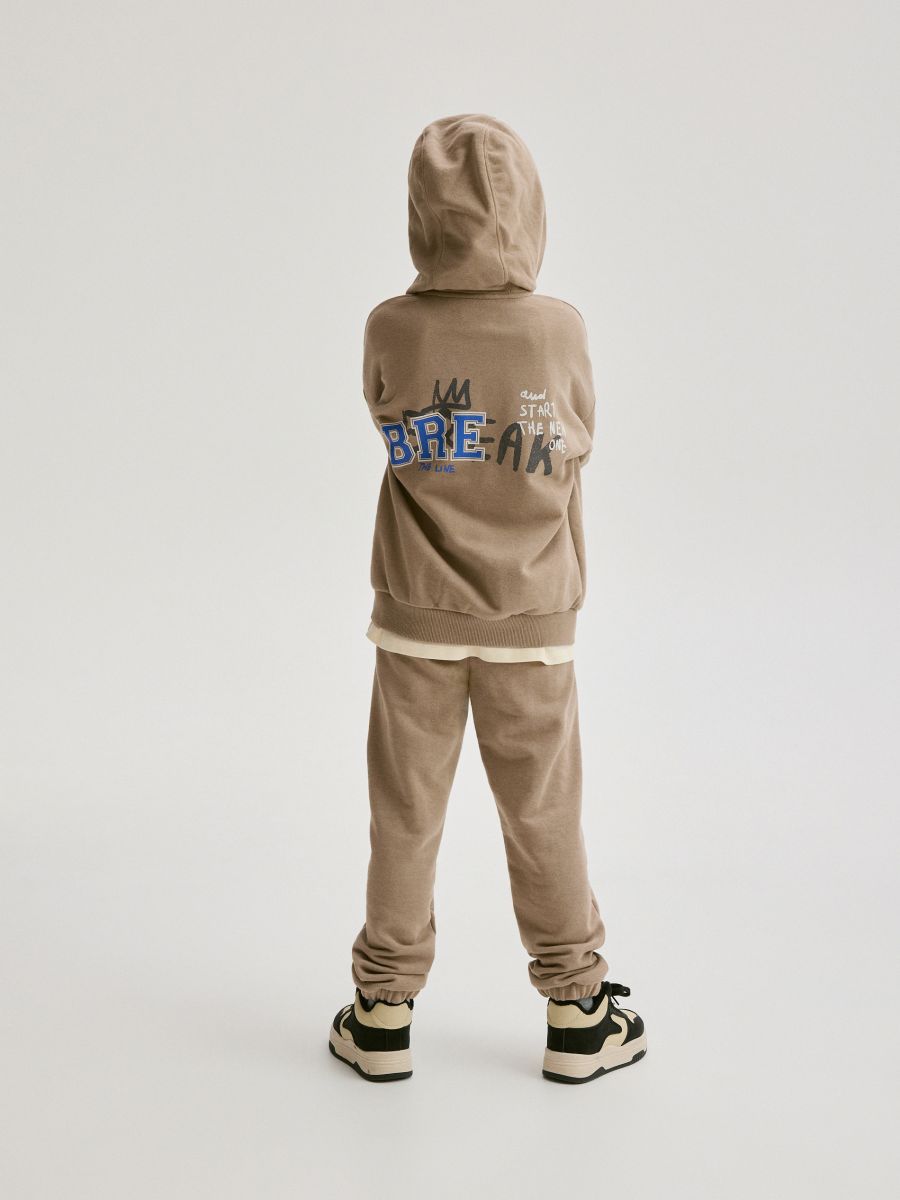 RESERVED Hoodie and trousers set made of cotton jersey. - Smgarment's