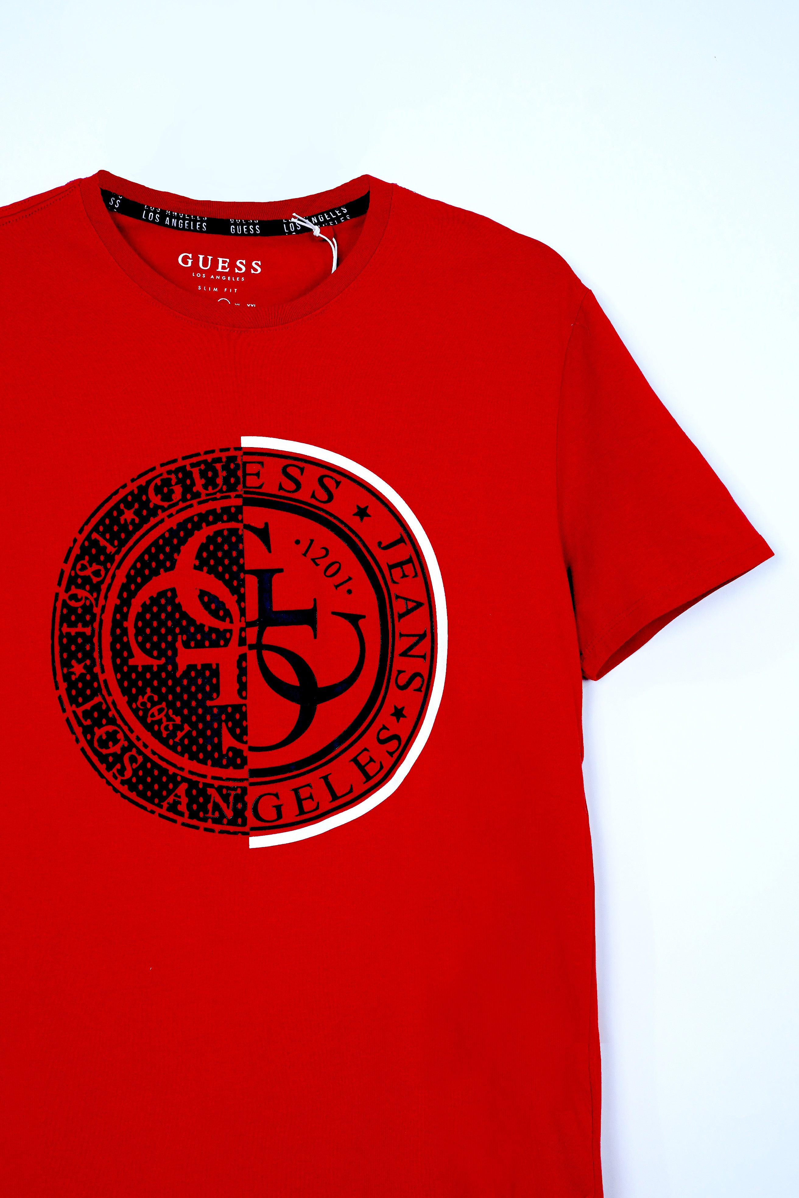 GUESS GOTHIC FLAG T-SHIRT