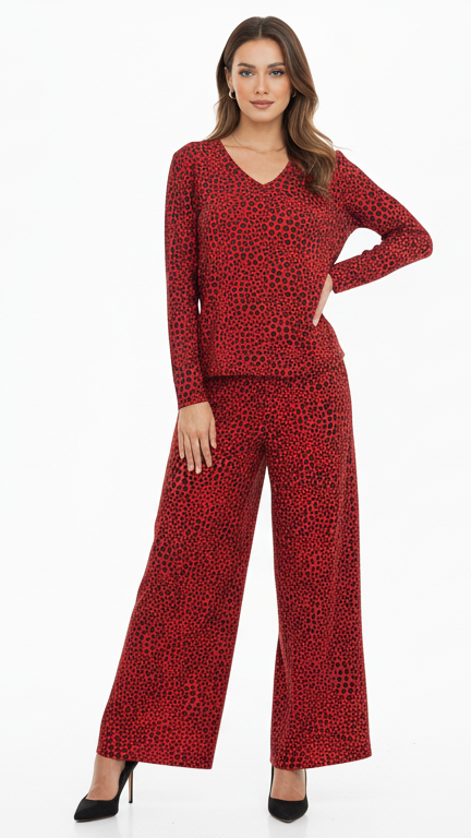 OYSHO WOMEN HEART PRINTED V NECK T SHIRT AND WIDE LEG TROUSER SET