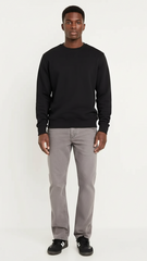 مردوں کے لیے فلیکس جینز میں 90 کی دہائی کا سیدھا فٹ