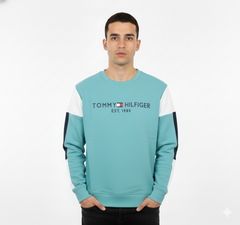 TOMMY HILFIGER MENS CHEST PRINT SWEATSHIRT