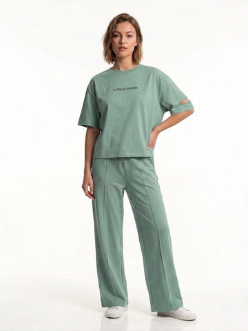 OYSHO WOMEN CREW NECK EMBROIDED T SHIRT AND PLEATED TROUSER SET