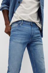 جوڈ سکنی فٹ جینز