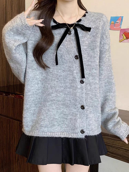 Women's Grey knit cardigan