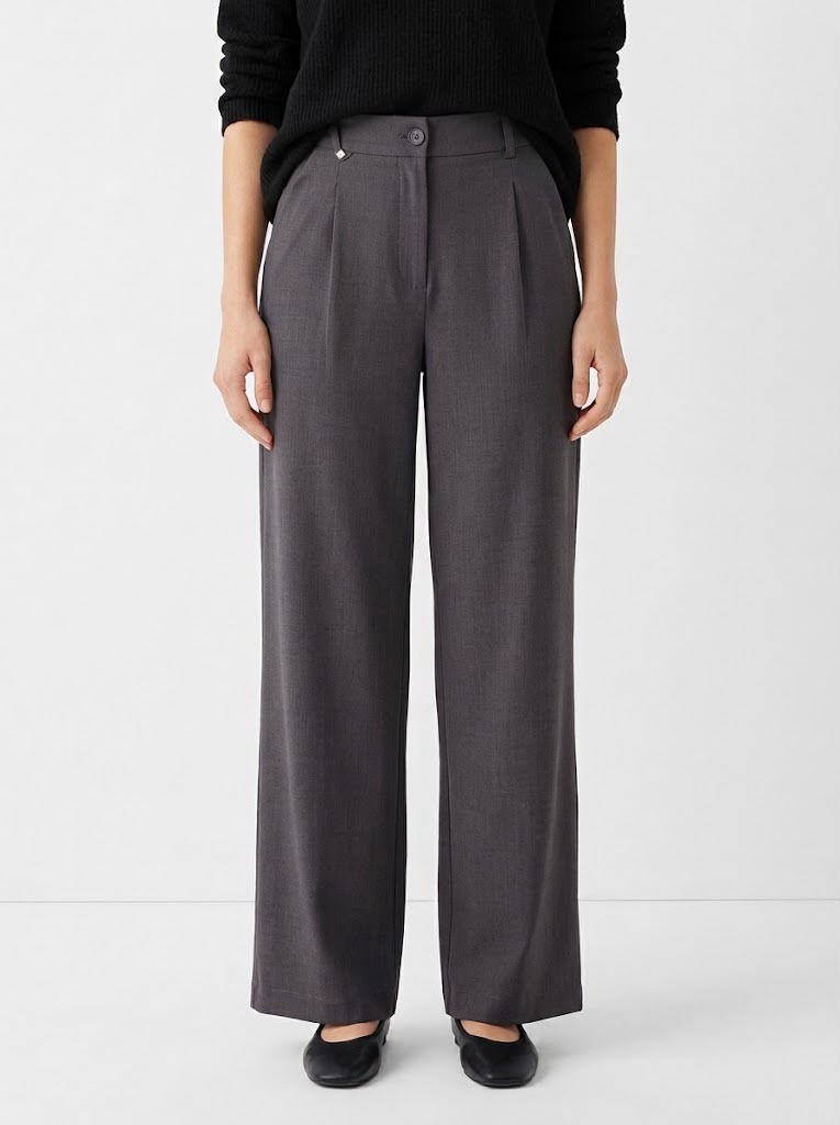 Women Charcoal Grey Pleated Trousers