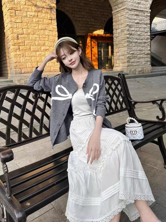 Women's Grey knit cardigan