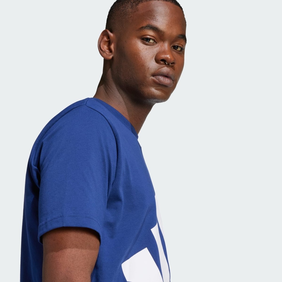 ADI Essentials Big Logo Men T-Shirt - Smgarment's
