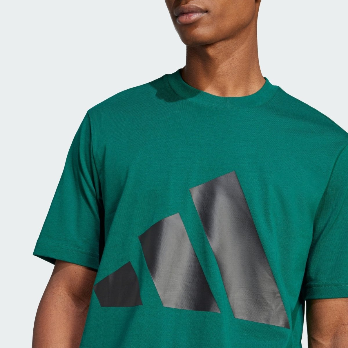 ADI Essentials Big Logo Men T-Shirt - Smgarment's