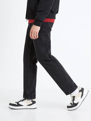 مردوں کے لیے ڈھیلی فٹ جینز