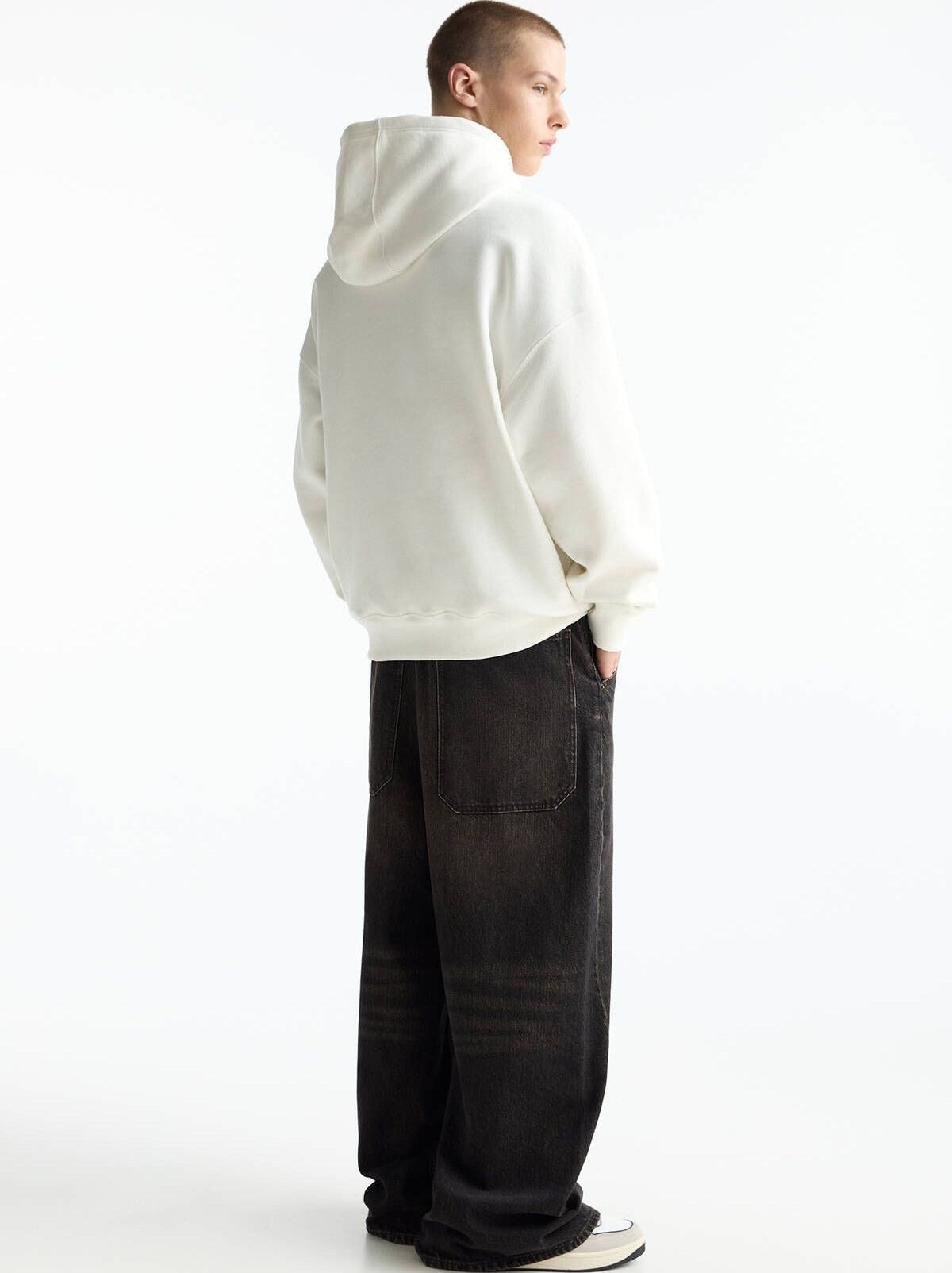 PULL&BEAR MENS WHITE PLAIN HOODIE