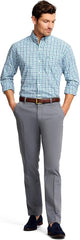 IZOD مینز پرفارمنس اسٹریچ سٹریٹ فٹ فلیٹ فرنٹ چینو پینٹ