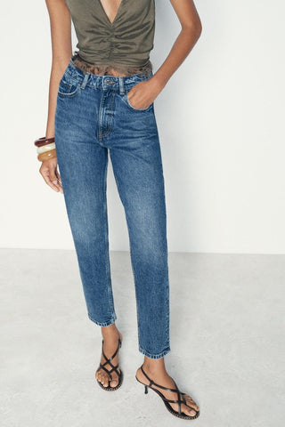 ZR MOM FIT High-Rise Jeans