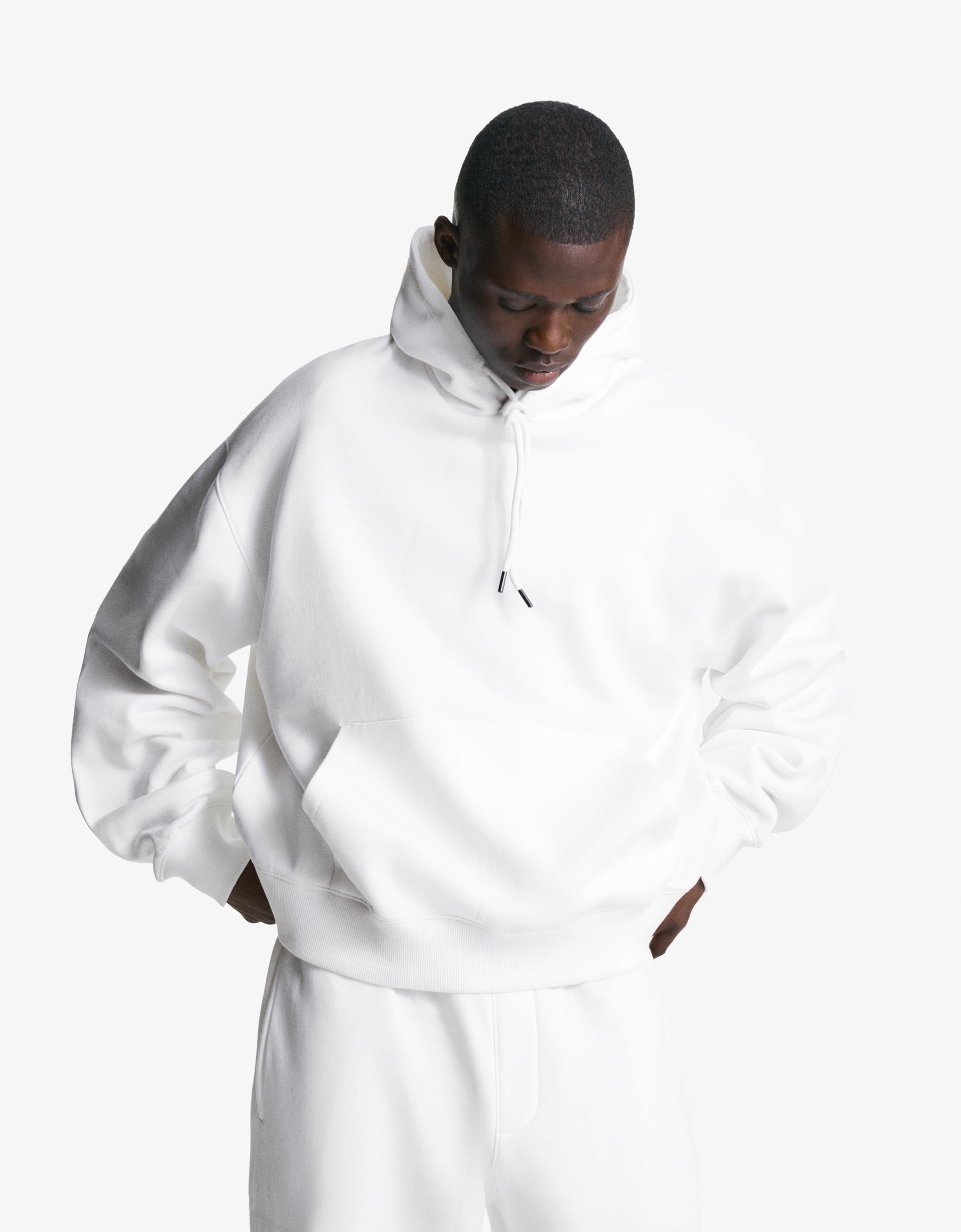 PLAIN HOODIE