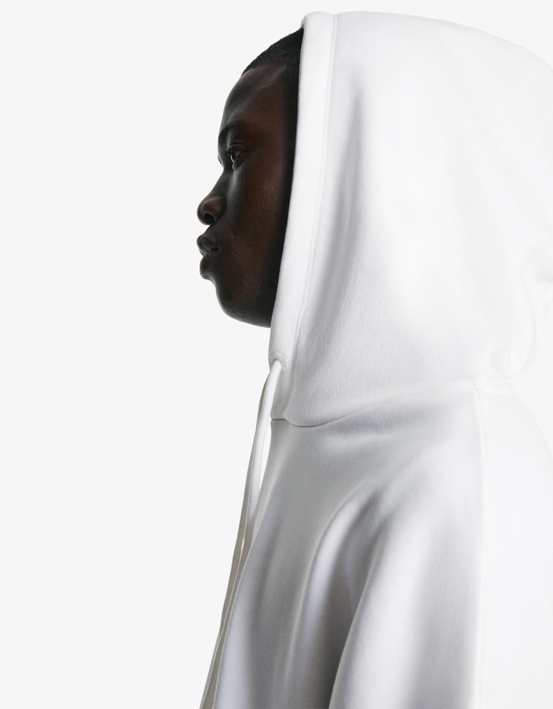 PLAIN HOODIE