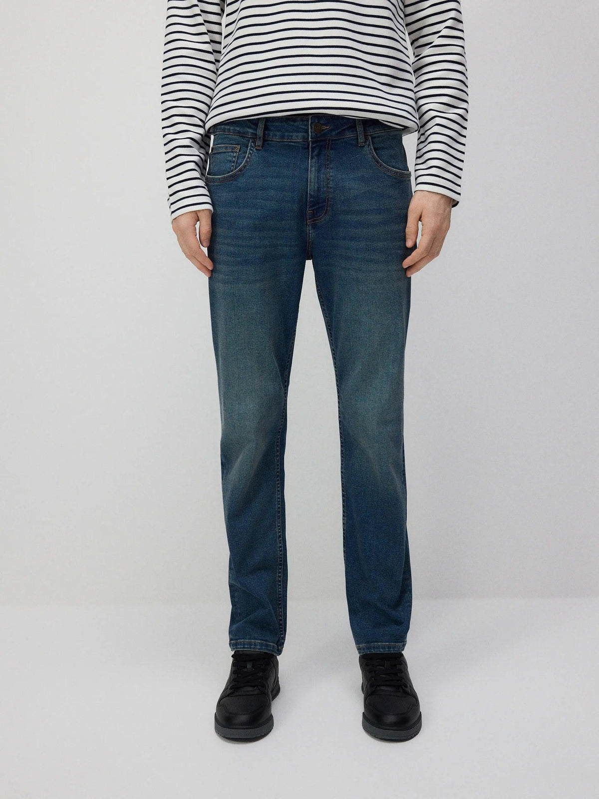 RESERVED Slim Fit Jean