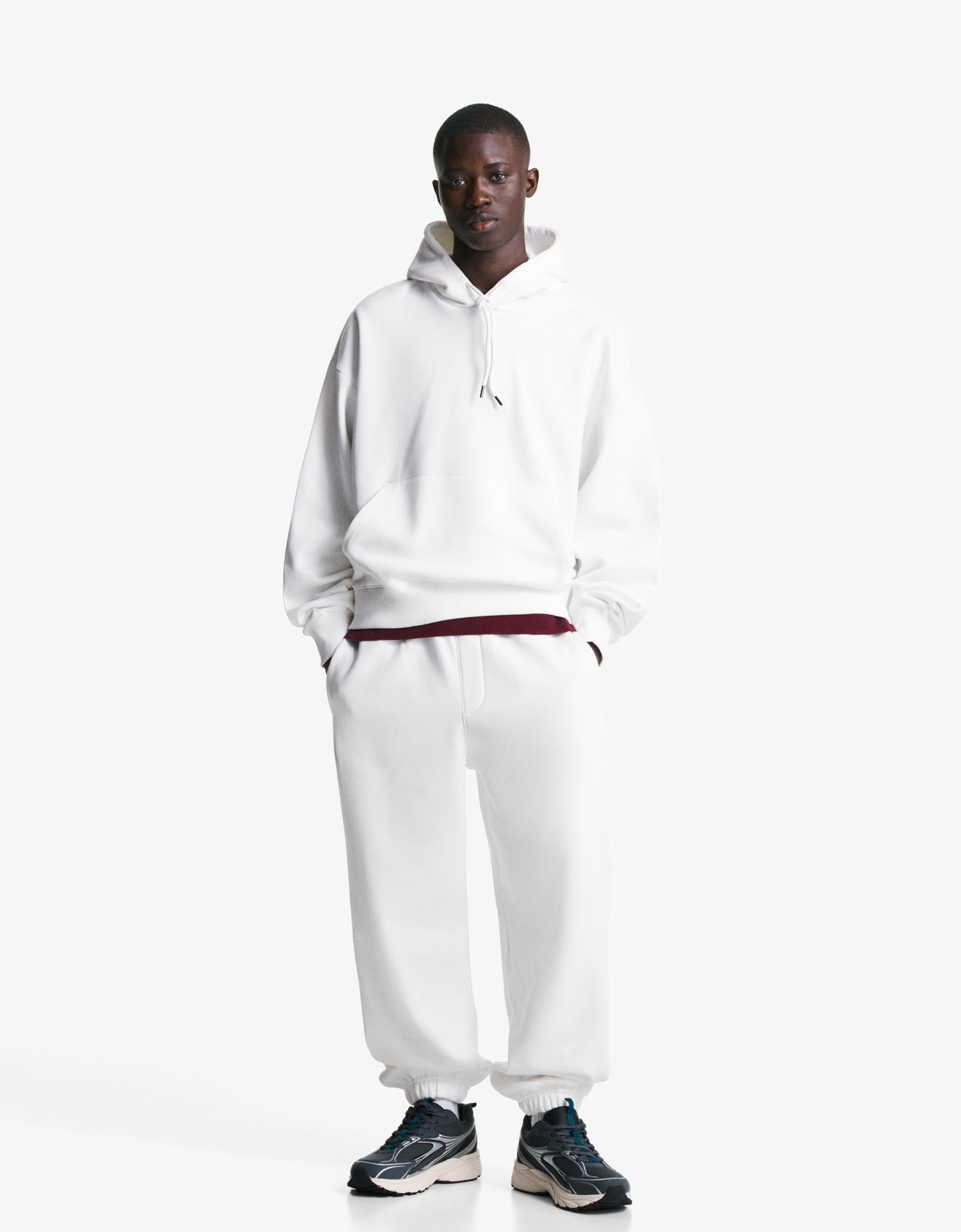PLAIN HOODIE