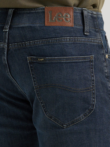 Men's Extreme Motion MVP Straight Fit Tapered Jeans