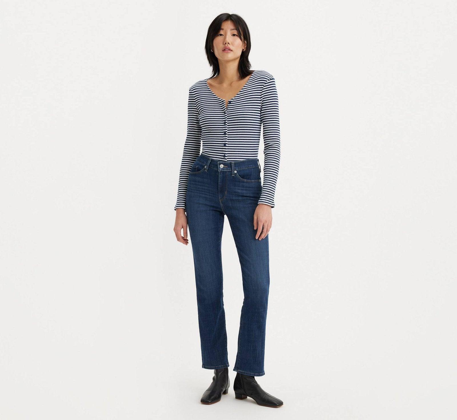 LEVIS CLASSIC STRAIGHT FIT WOMEN'S JEANS - SMgarment's