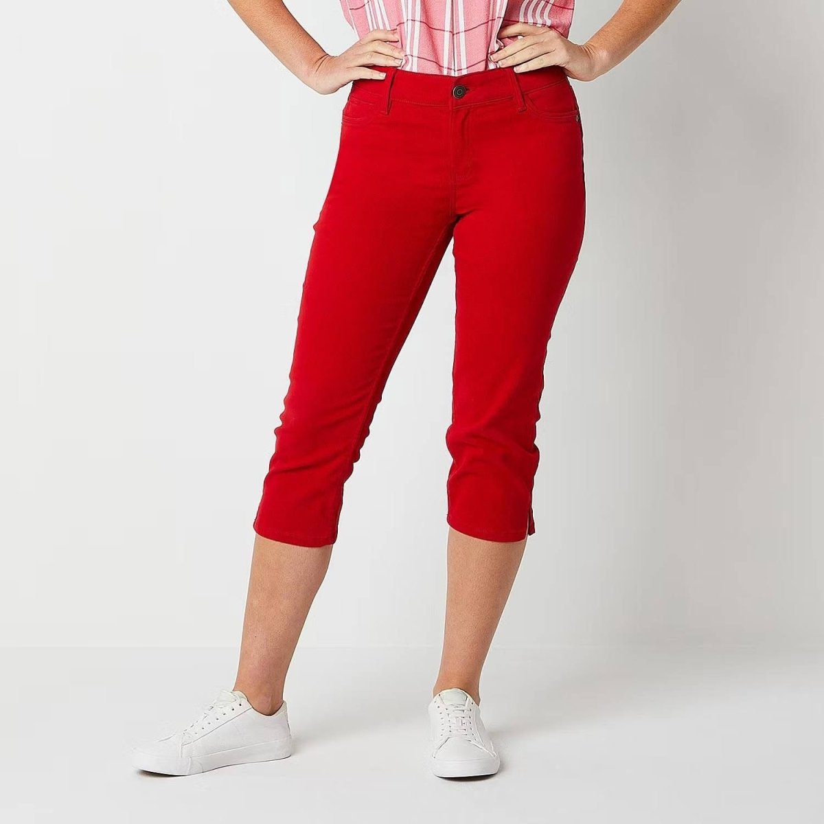 LIZC Sara Crop Mid Rise Essential Red Capri - Smgarment's