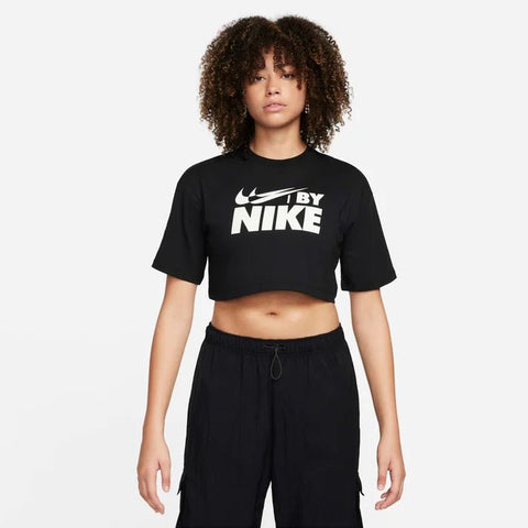 Nike Sportswear Women's Cropped T-Shirt - Smgarment's