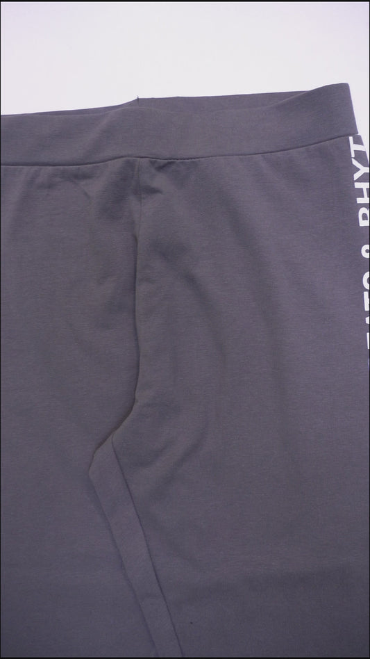 GIRLS گلابی لوگو لیگنگس