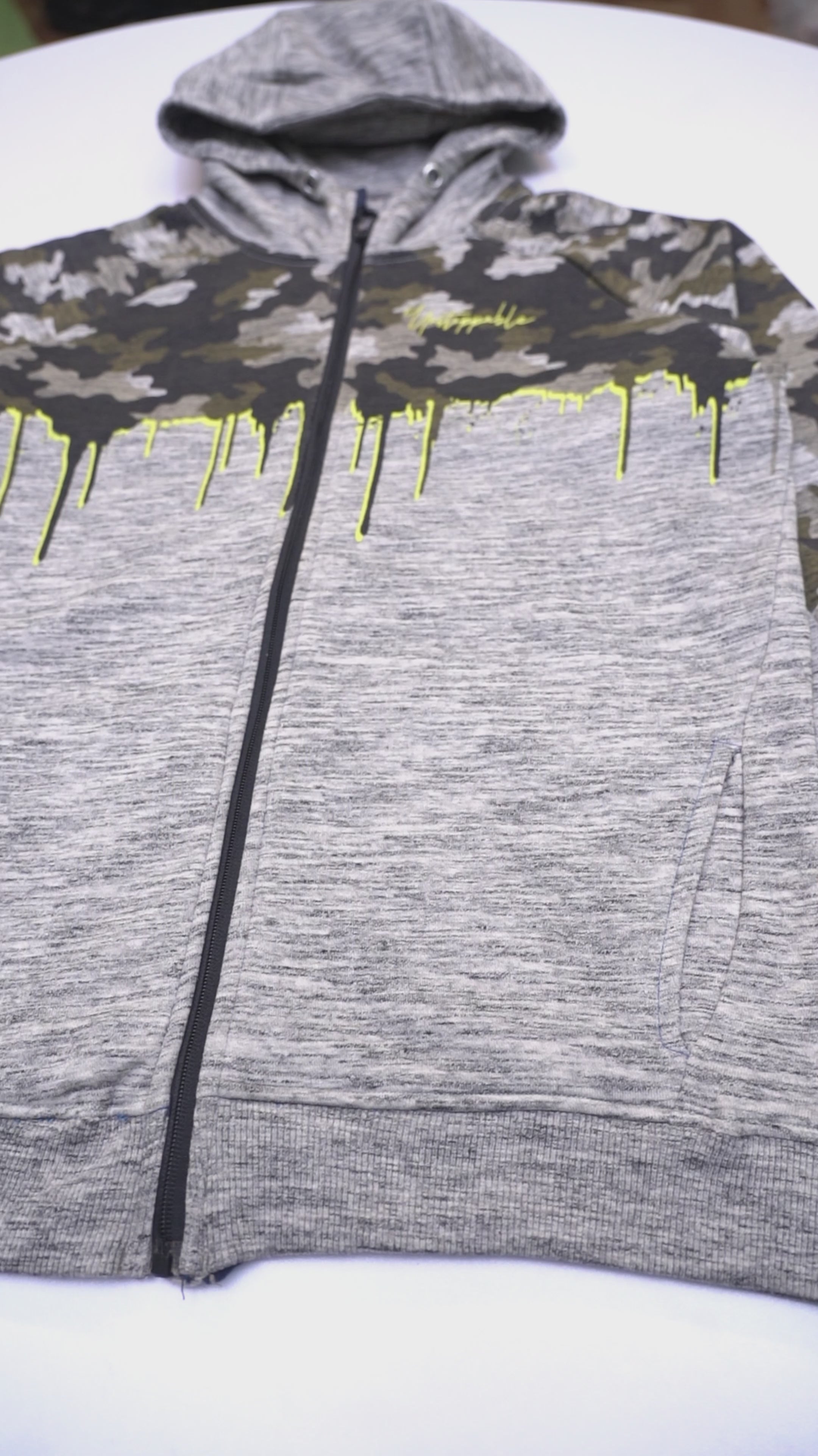 ROADWEAR Boys Printed Zipper Hoodie and Jogger Suit