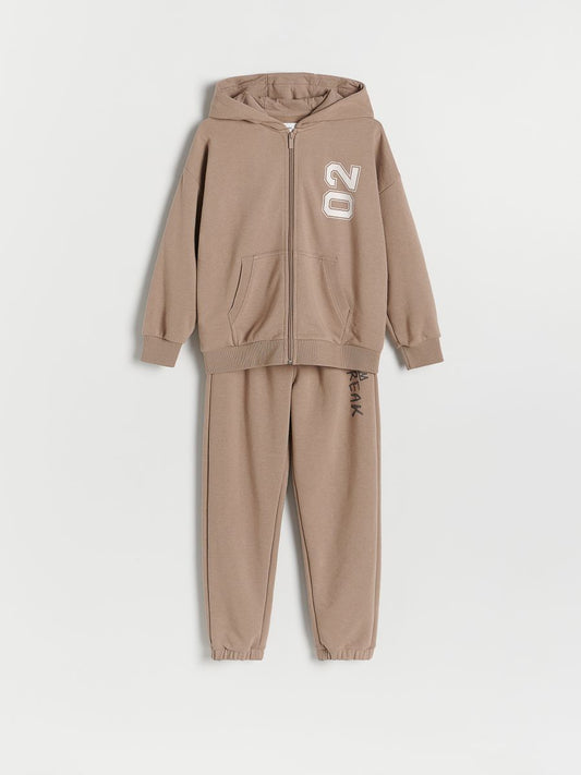 RESERVED Hoodie and trousers set made of cotton jersey. - Smgarment's