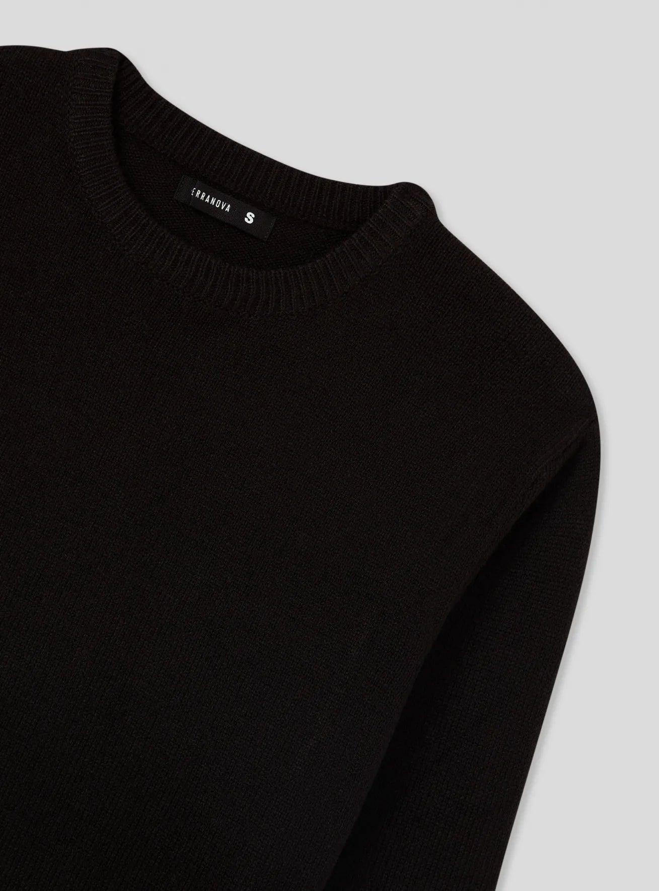 Plain crew neck jumper Black