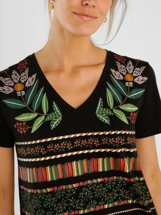 VENCA SHORT - SLEEVED T - SHIRT WITH FRONT PRINT - SMgarment's